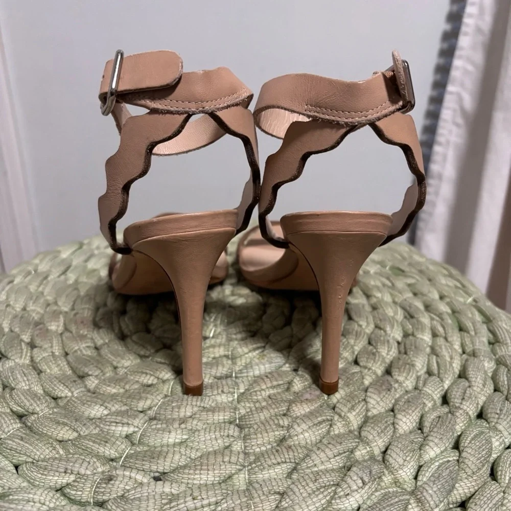 Loeffler Randall Amelia Scalloped Nude Wheat Dress Sandal 3.5” Heel Size 6.5